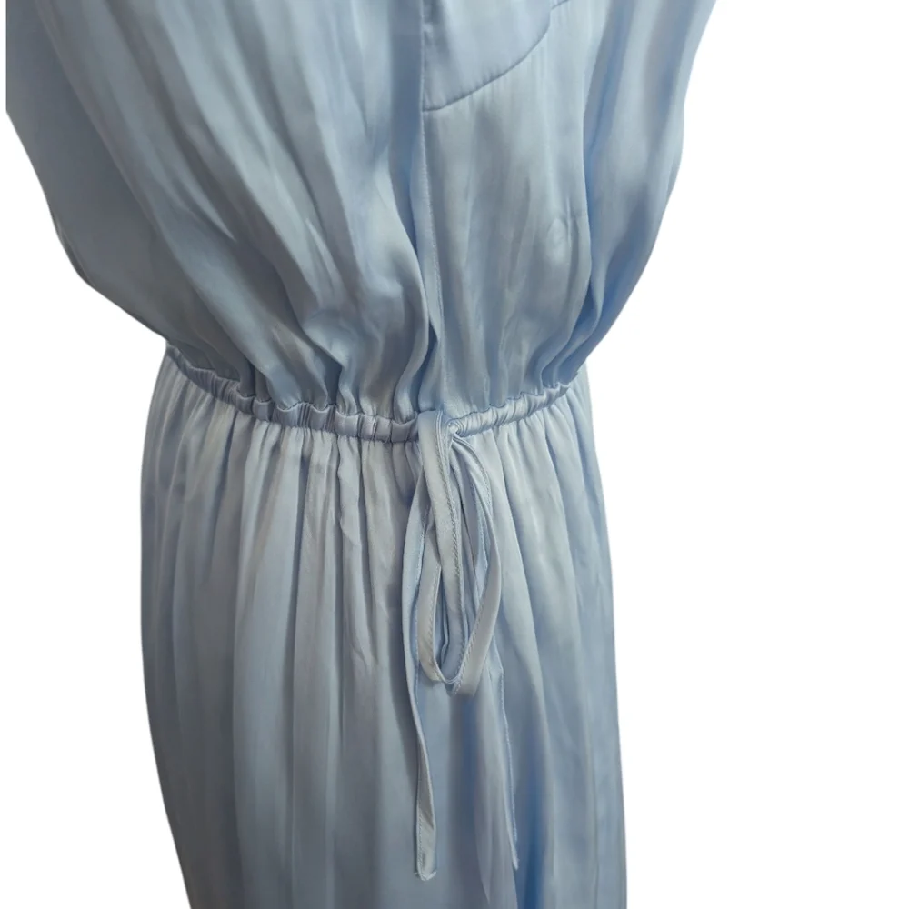 Light Blue Sleeveless Dress - Picture 2 of 2